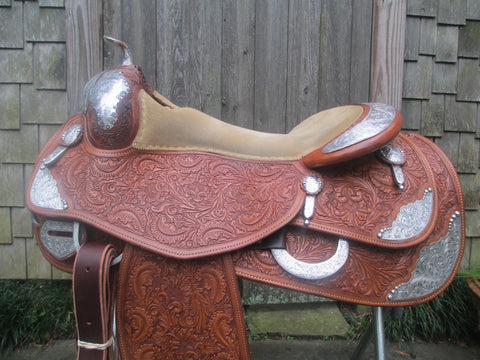 Bob's Reining Show Saddle With Silver Horn