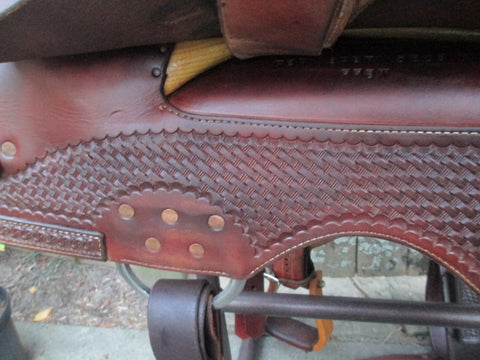 Roohide Cutting Saddle