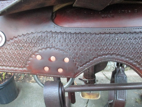 Roohide Cutting Saddle