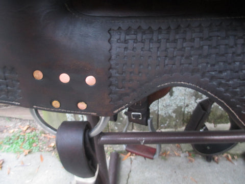 Roohide Cutting Saddle