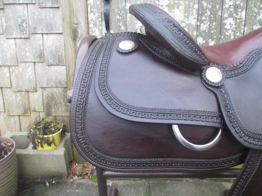 Selle poney cuir noir 15 pouces equip horse - Sport & Plein air Selle poney cuir noir 15 pouces equip horse - Sport & Plein air
