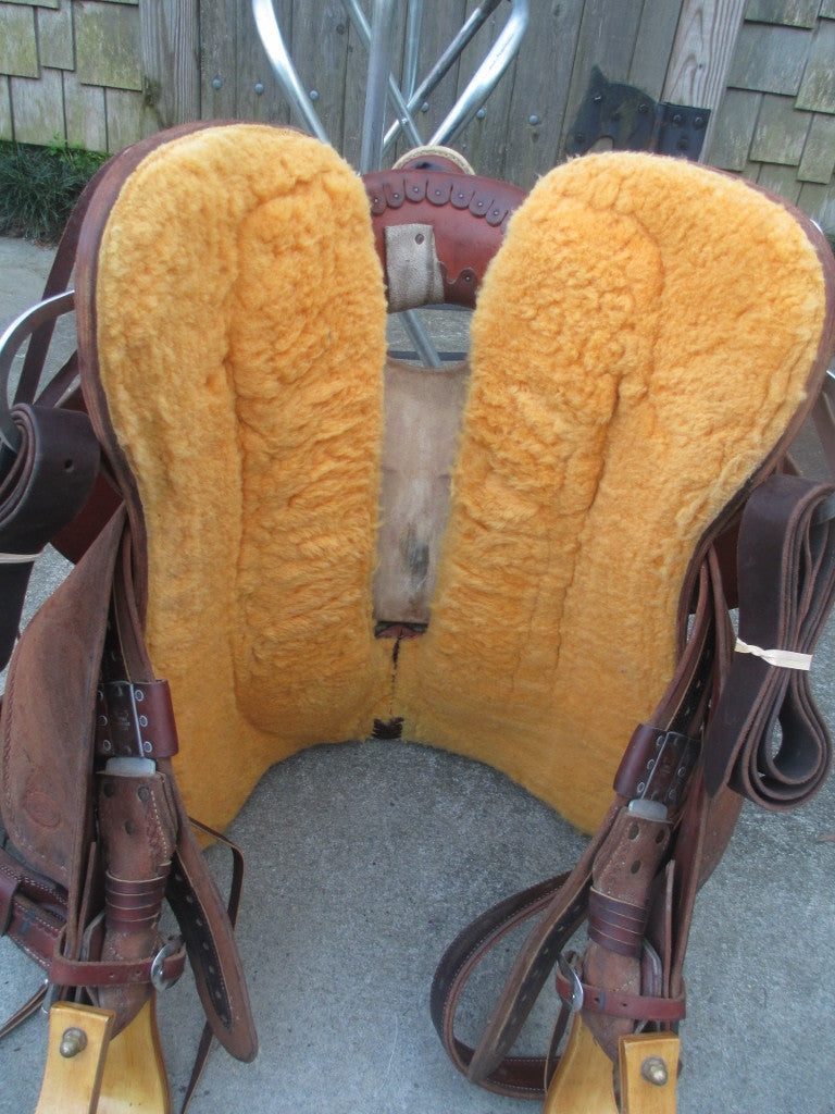 National Roper's Supply (NRS) Pro Series Ranch Roper Roping Saddle
