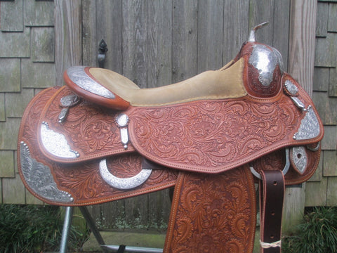 Bob's Reining Show Saddle With Silver Horn