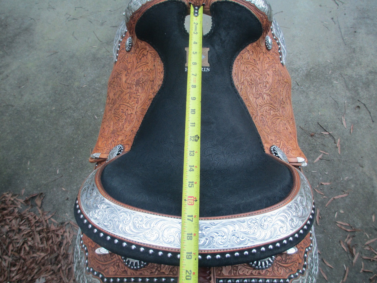 Louis Vuitton Barrel Saddle
