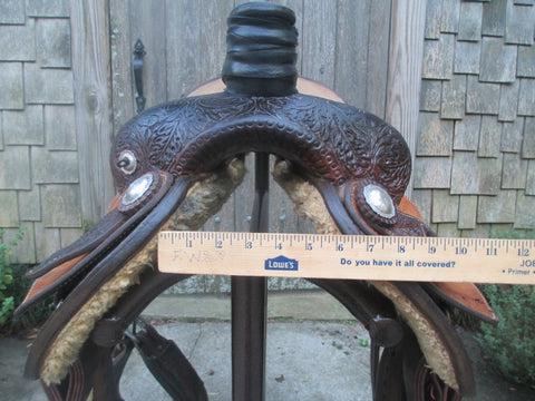 D.W. Barnes Calf Roping Saddle