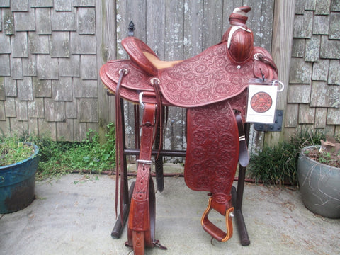 Used McCall Light Will James Roping Saddle